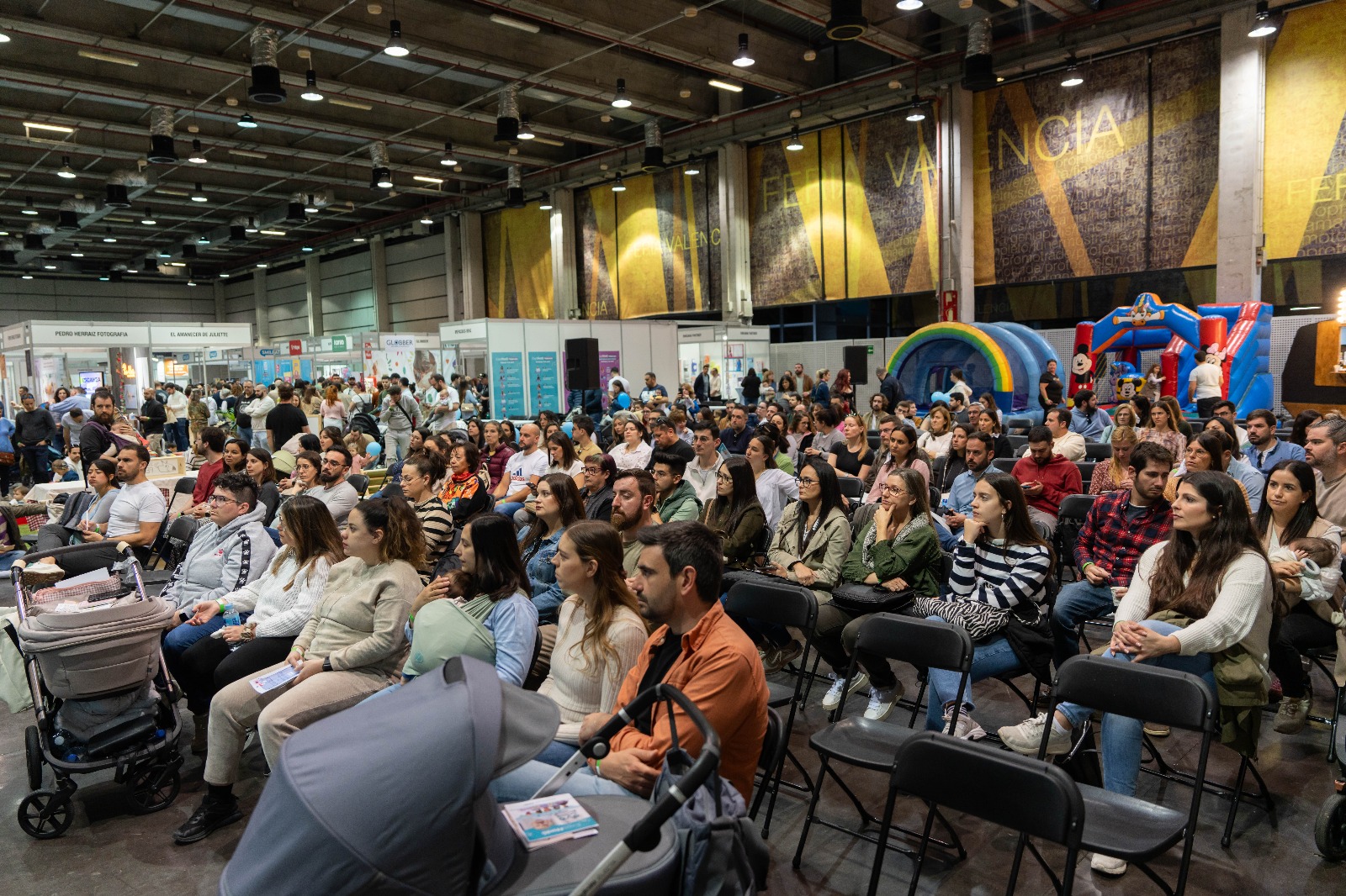 Público asistente a ExpoNadó Valencia 2026 en Feria Valencia